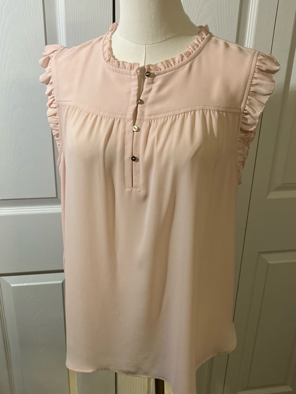 Loft Sleeveless Ruffle Trim Blouse in Blush Pink